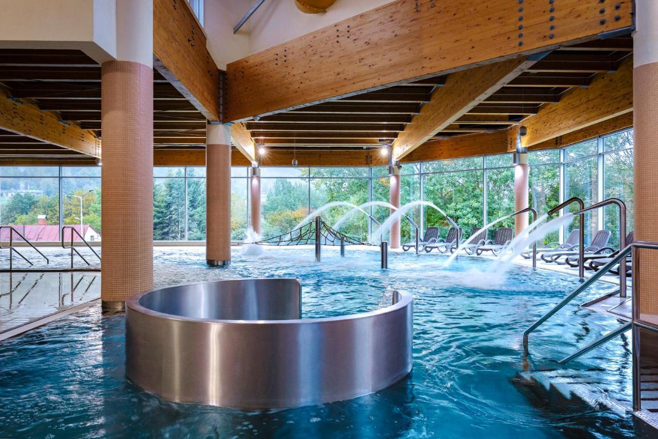 Interferie Aquapark Sport Hotel Malachit Świeradów-Zdrój Екстериор снимка