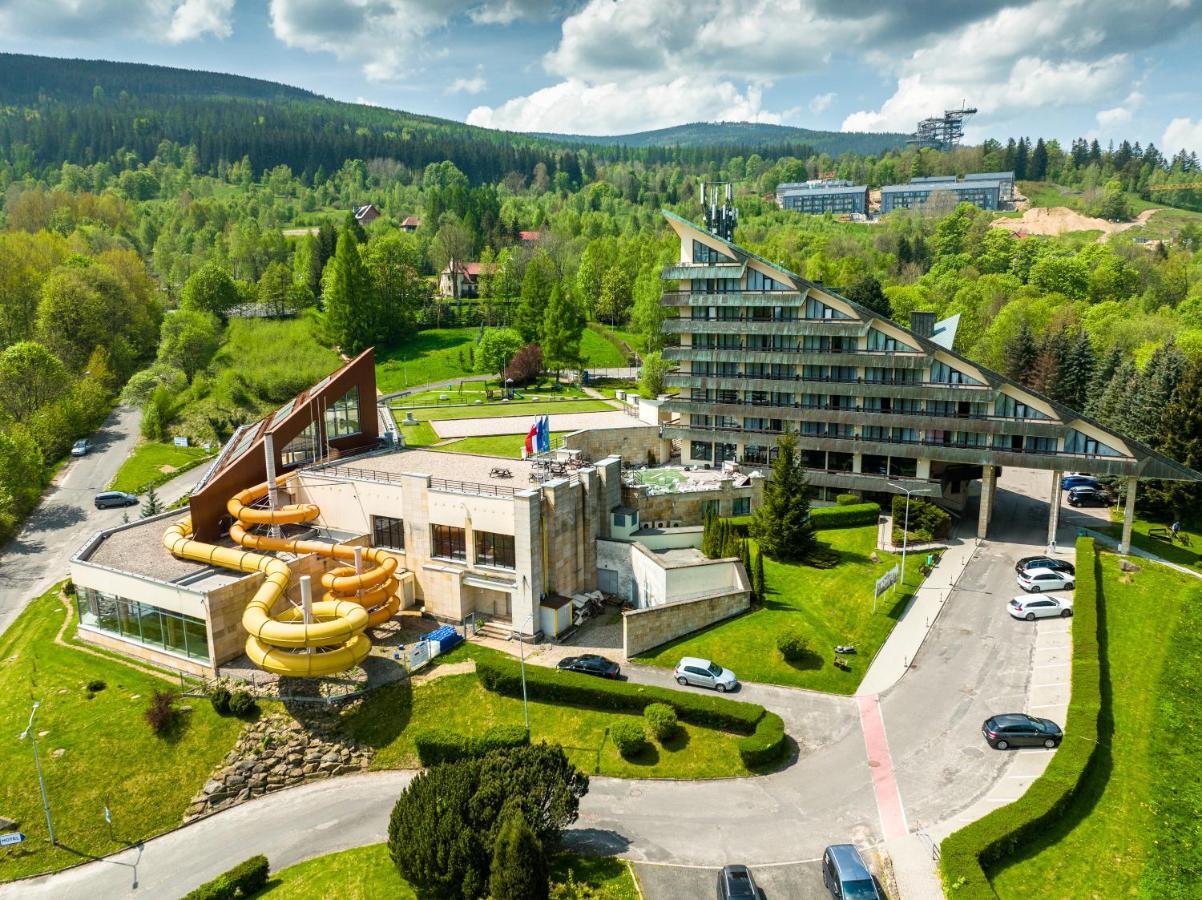 Interferie Aquapark Sport Hotel Malachit Świeradów-Zdrój Екстериор снимка